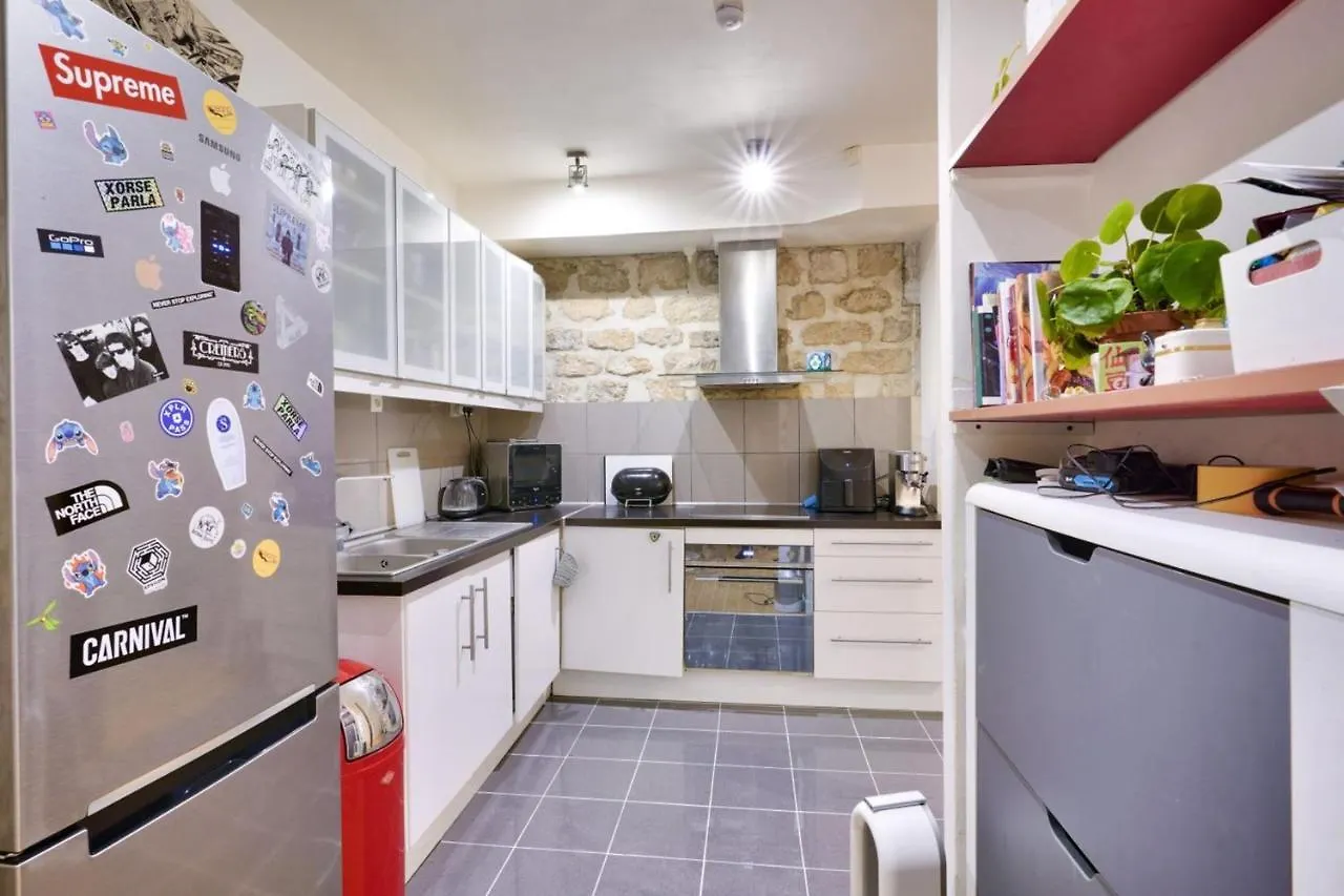 Nice Apartment For 2 People Paris 0*,